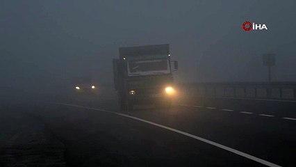 Aksaray’da sis nedeniyle görüş mesafesi 10 metreye kadar düştü