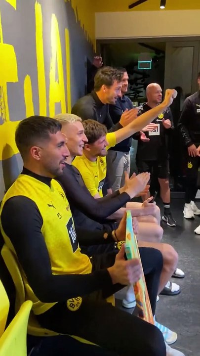 Önce kanseri yendi, sonra şampiyon oldu! Sebastian Haller takım arkadaşları tarafından böyle karşılandı