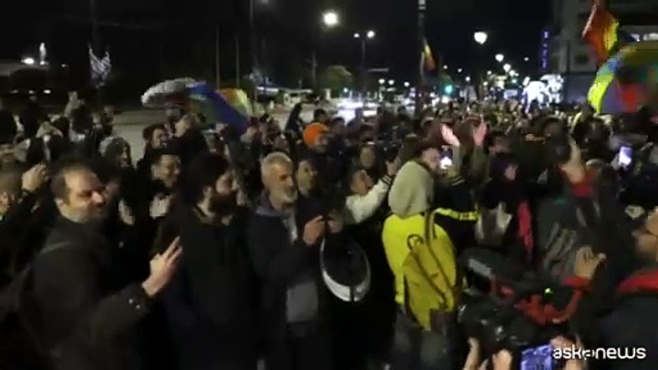 Festa ad Atene, in Grecia s? alle nozze tra persone dello stesso sesso