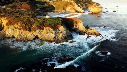 Imatges d'un far a la costa