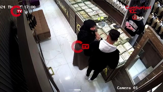 Esenyurt'ta kuyumcuya silahlı saldırı: 1 kişi yaralandı!