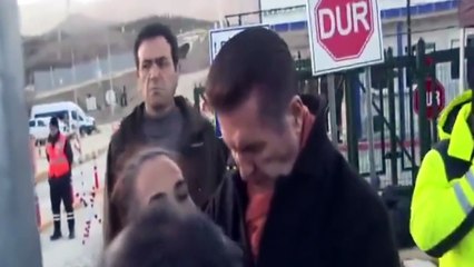 Mustafa Sarıgül’ün sarıldığı anne feryat etti: “Yüzsüz olmuşlar”