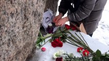 « L’espoir est mort » : à Moscou, de jeunes Russes sous le choc après le décès en prison d'Alexeï Navalny