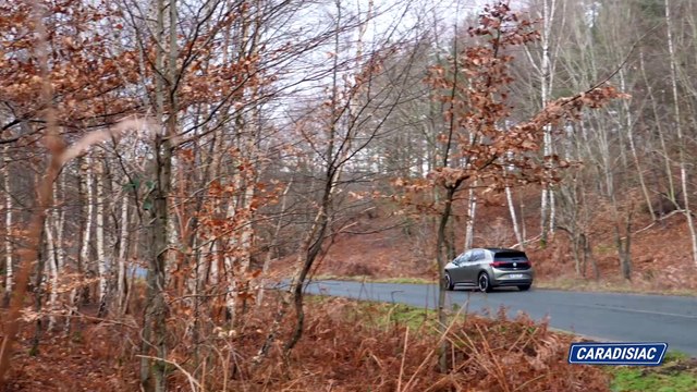 Comparatif vidéo - Volkswagen ID.3 vs Renault Mégane E-tech