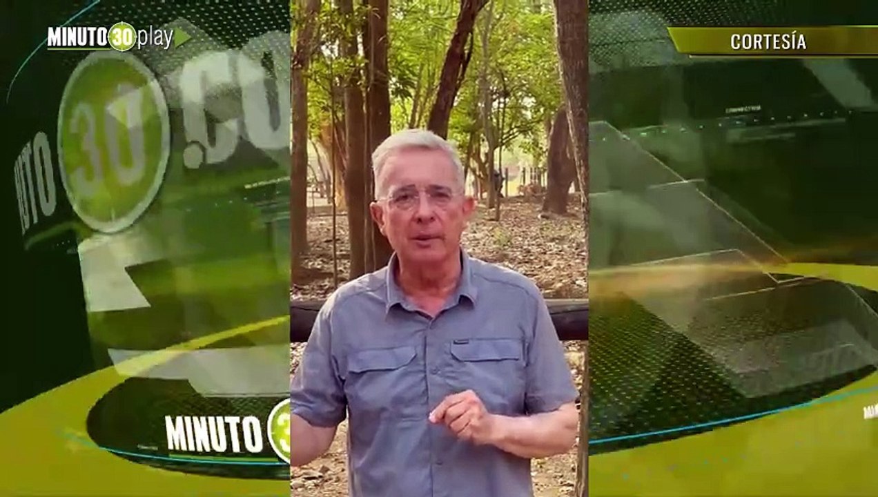 'Está en todas' Álvaro Uribe defendió las vías 4G y señaló que el Gobierno no ha contribuido en las vías de Antioquia 