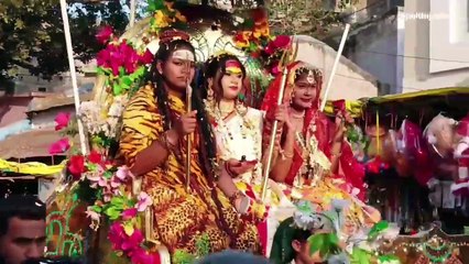 Video- देखिए किस तरह से मना रहे एक नदी का birthday