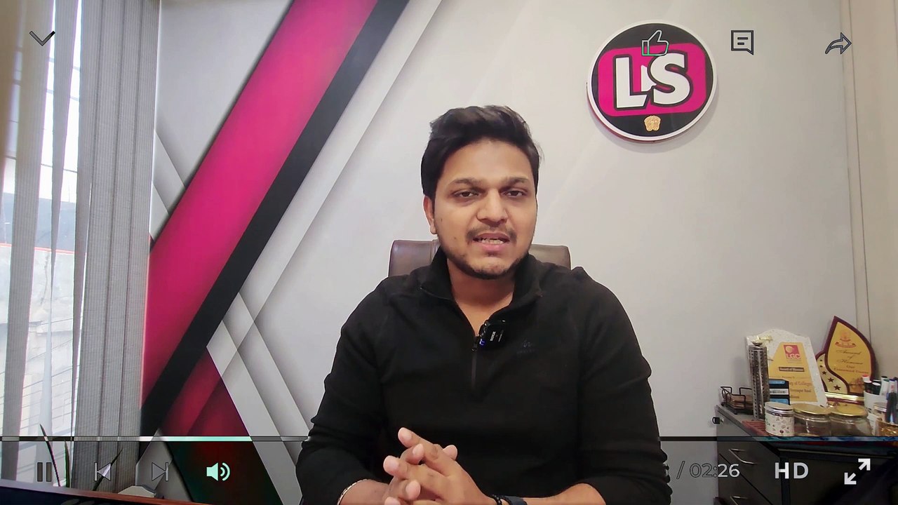  Ready to take your clothing business to the next level?  Check out our top digital marketing tips for 2024 and watch your sales soar! 