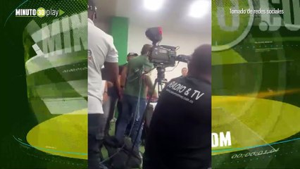 Será multado Identifican al hincha que agredió al técnico Bodmer en rueda de prensa