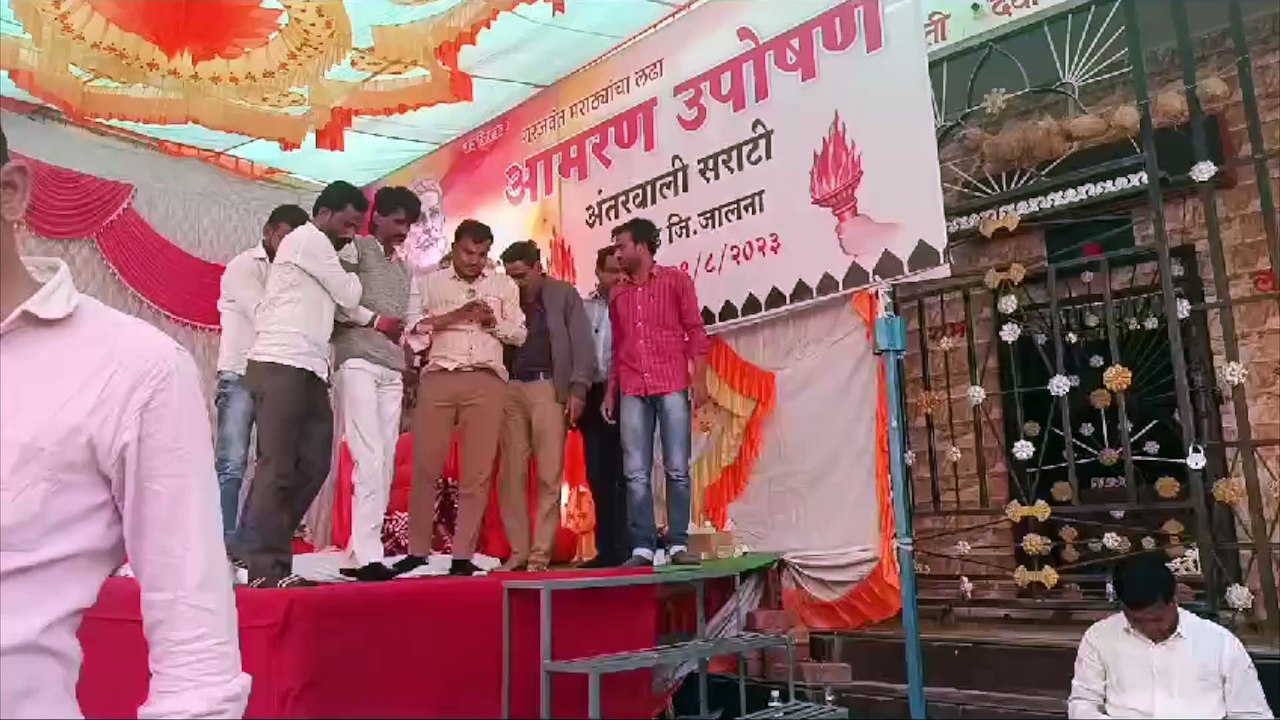 मराठा आंदोलकांवर गुन्हे, पोलीस आता कोणते गुन्हे मागे घेणार?