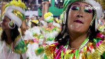 Brésil : ce balayeur enflamme le défilé du carnaval de Rio avec ses pas de samba