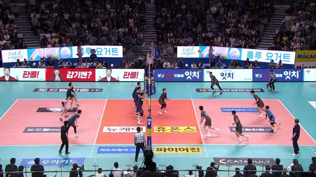 대한항공, 우리카드 꺾고 5연승 / YTN