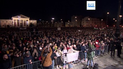 "Shame on you" - Protest gegen Orban in Ungarn nach Missbrauchsskandal