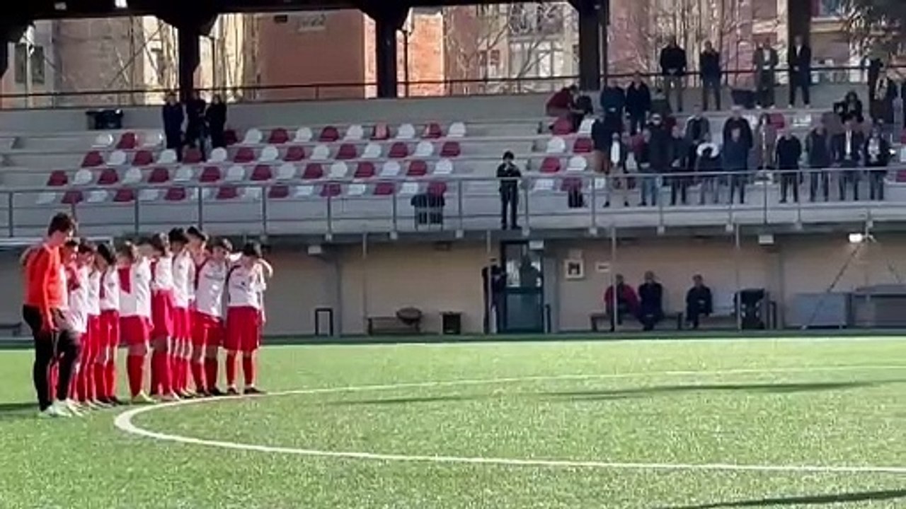 Firenze, la partita "applaudita" Under 14: un match all'insegna del fair play. Minuto di silenzio per le vittime nel cantiere