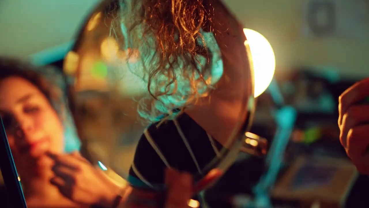 La mère de tous les mensonges Bande-annonce (EN)