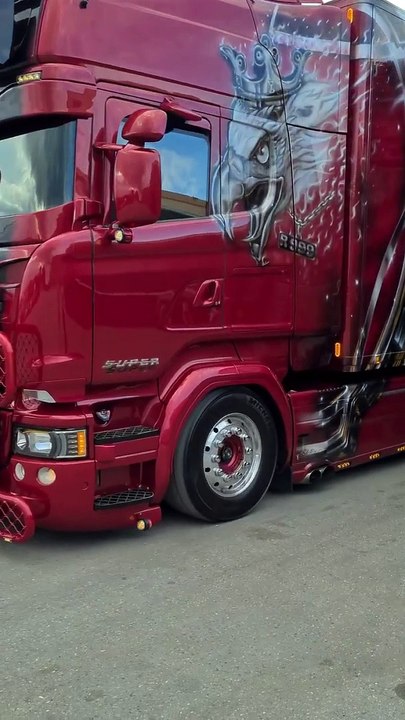 Scania R999