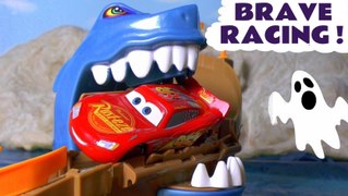 Cars Lightning McQueen Brave Racing Stories with other Toy Cars