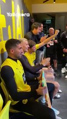 استقبال لاعبي دورتموند للإيفواري هالر بطل كأس أمم أفريقيا 