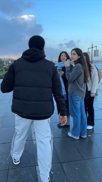 Tu aurais appelé qui ? (exlu dailymotion)