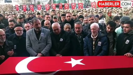 Şehit Piyade Sözleşmeli Er Salih Ay son yolculuğuna uğurlanıyor