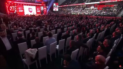 Özgür Özel, CHP'den istifa edenler hakkında çarpıcı açıklamalarda bulundu!