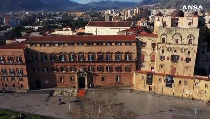 L'opera "Look down" di Jago a Palermo contro l'indifferenza verso i fragili