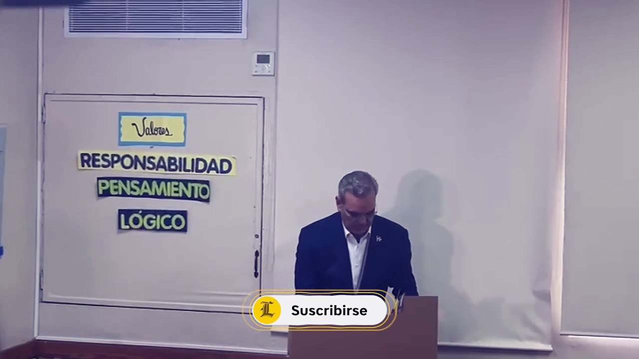 Abinader vota y dice que “proceso ha ido en paz y organizado”