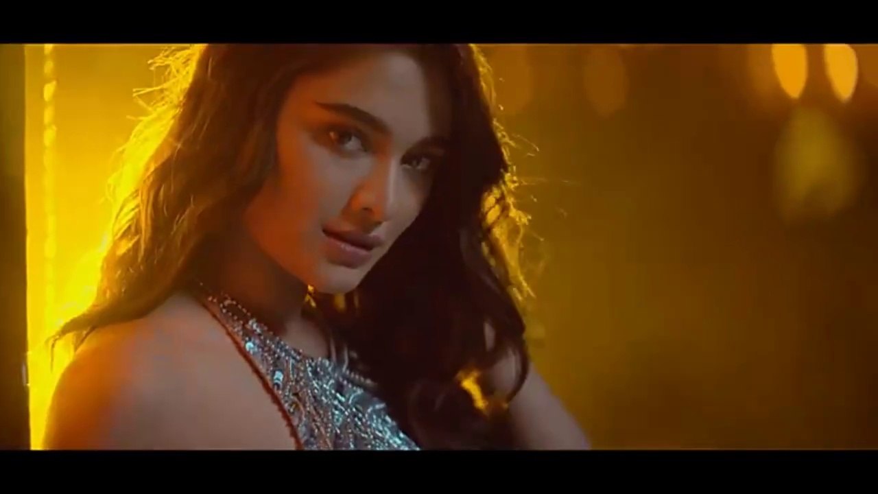 Ishare Tere_Lyrical Video_Kuch Khattaa Ho Jaay_Guru Randhawa, Saiee M Manjrekar_Zahrah S Khan