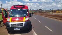Homem fica ferido após sofrer queda de moto no Trevo Cataratas em Cascavel