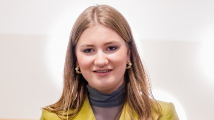 GALA VIDEO - Élisabeth de Belgique amoureuse ? Qui est ce Britannique de 20 ans qui fait fondre son cœur