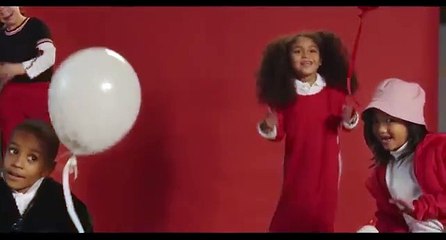 Alaclair Ensemble __ La famille __ Vidéoclip officiel - YouTube (360p)