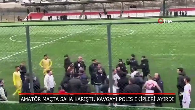 Amatör maçta saha karıştı, kavgayı polis ekipleri ayırdı