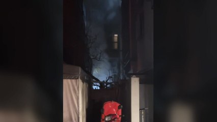 서울 논현동 주차장에서 불...차량 3대 일부 소실 / YTN