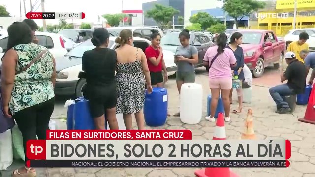 Proliferan los ‘bidoneros’ que buscan combustibles en surtidores de la capital cruceña