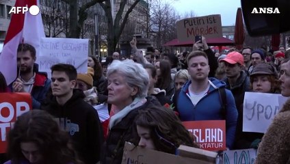 Berlino, presidio per Navalny davanti all'ambasciata russa