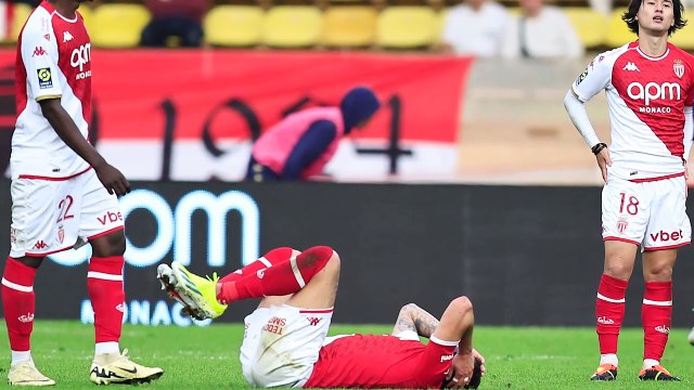 Hütter : “Très difficile à accepter de perdre et d’encaisser des buts comme ça”