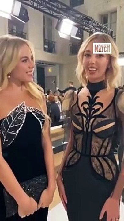 Les princesses Maria Chiara et Maria Carolina de Bourbon des Deux-Siciles au défilé Yanina Couture.✨ (1)