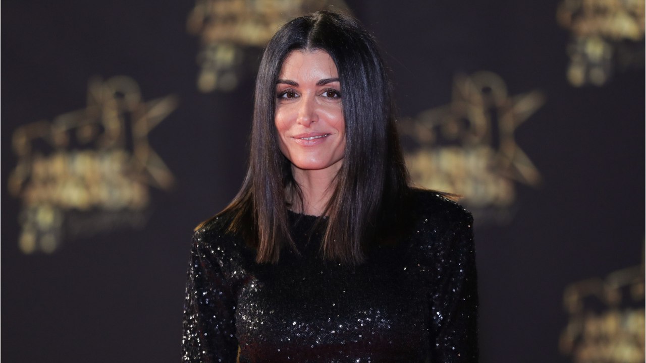 VOICI - Les Enfoirés : Jenifer explique pourquoi ce 35e anniversaire lui fait particulièrement "mal au coeur"