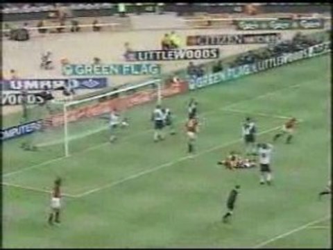 Eric cantona -(manchester united vs liverpool) fa cup final