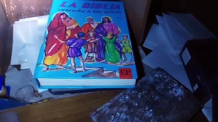 URBEX. La casa de los ILUSTRADOS y captamos algo con GHOSTTUBE