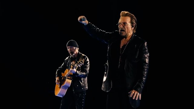 « Nous devons dire son nom » : Bono rend hommage à Alexeï Navalny durant un concert de U2