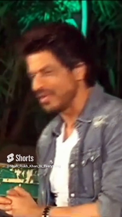 Shah Rukh Khan_ You should love me