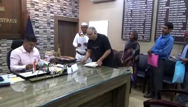 कलेक्टर ने जनदर्शन में सुनी दूर-दराज से आए लोगों की समस्याएं