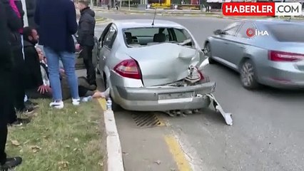 Diyarbakır'da panelvan ile otomobil çarpıştı: 2 yaralı