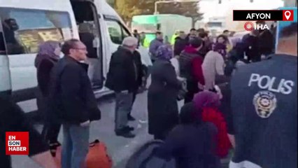 Afyonkarahisar’da işçi servisi tırla çarpıştı