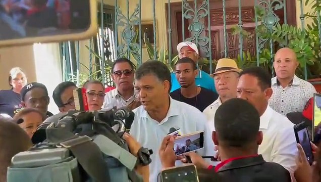 Francisco Peña atribuye triunfo a Dios y a Santo Domingo Oeste