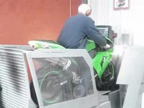 Kawasaki ZX10R Passage au banc