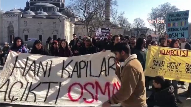 İstanbul Üniversitesi'nde ziyaretçi tepkisi sürüyor: Öğrencilere polis barikatı