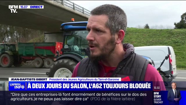 Ce grand débat est important : les agriculteurs mobilisés sur l'A62, dans le Tarn-et-Garonne, attendent la visite d'Emmanuel Macron au Salon de l'Agriculture