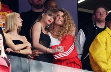ブレイク・ライブリー、7460万円相当のジュエリーを身に纏いスーパーボウル観戦