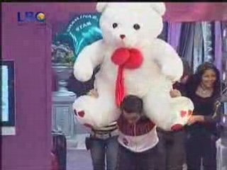 Shahinaz gift from 3bdel momeet n the black day nees